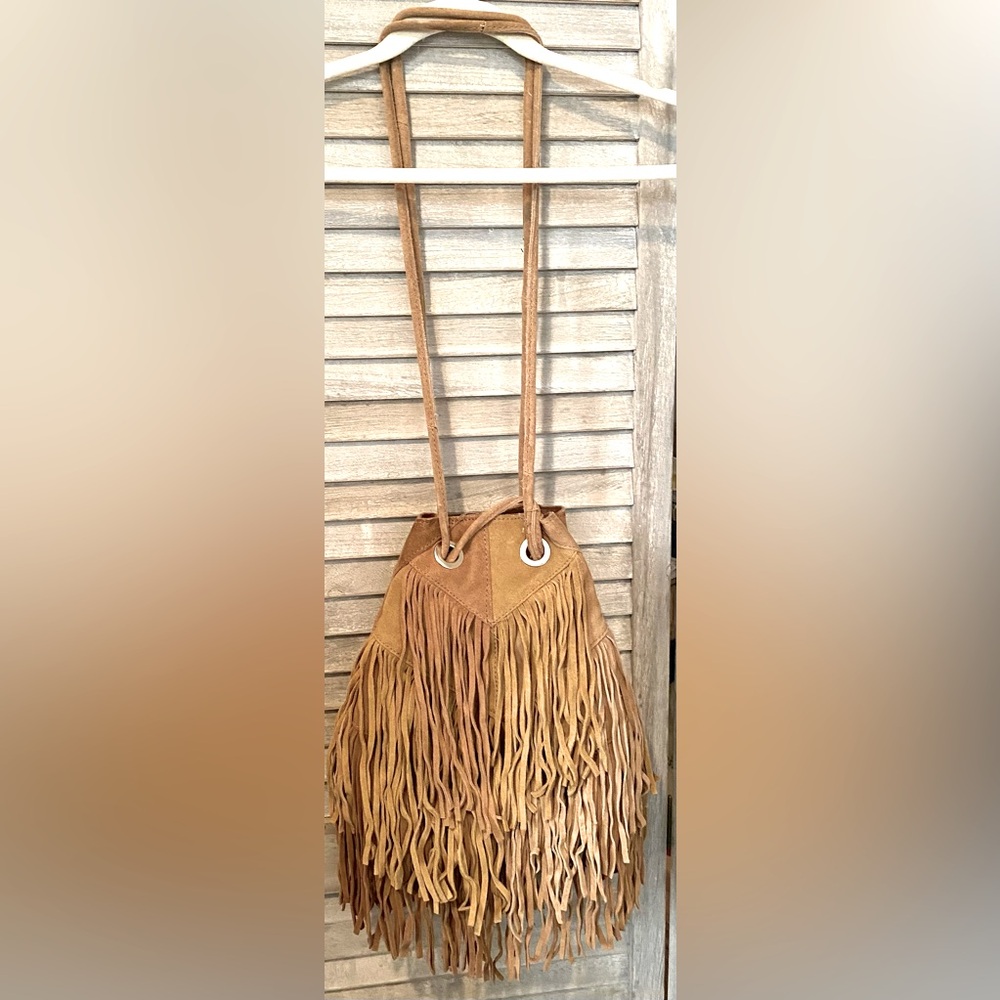 Vintage ZARA Cow leather fringe bag, adjustable straps Free spirited vibe - Picture 4 of 10